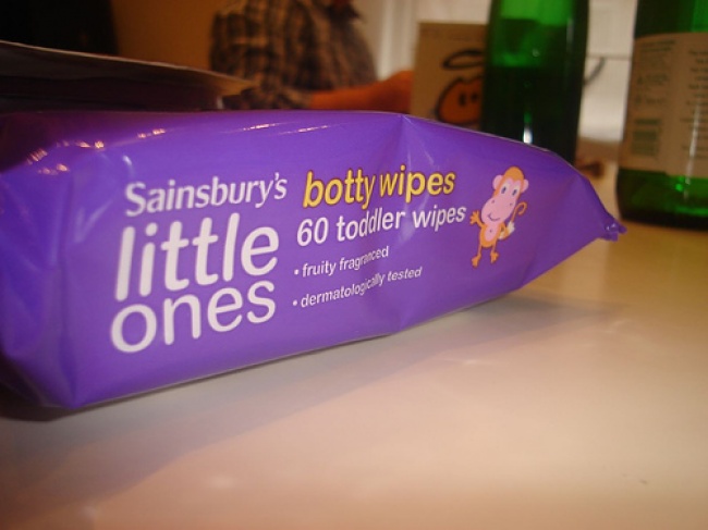 Khăn giấy ướt  Khăn giấy ướt