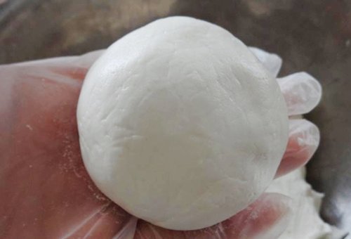 nặn bánh nặn bánh