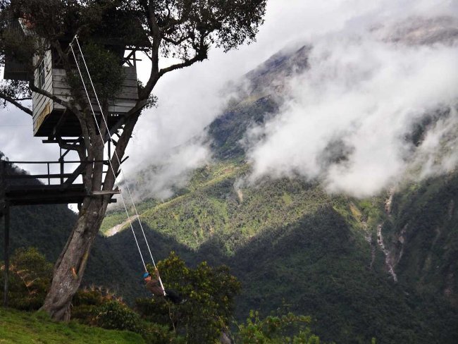 Ngồi lên xích đu Swing tại Casa de Arbol, Ecuador