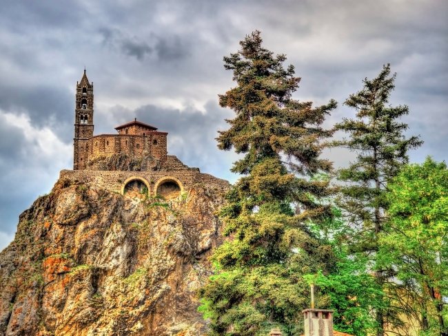 Đỉnh núi Saint-Michel D'aiguille Chapel