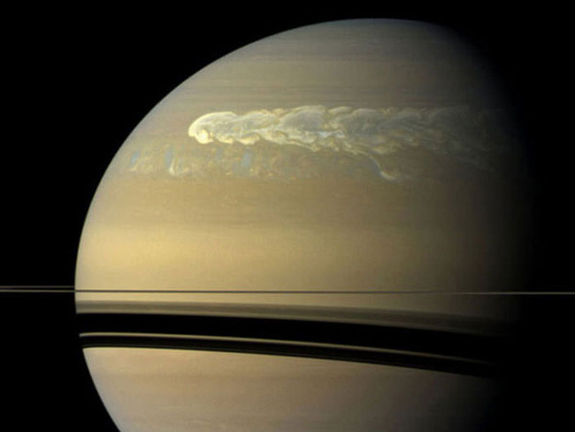 Siêu bão sấm sét trắng  Siêu bão sấm sét trắng