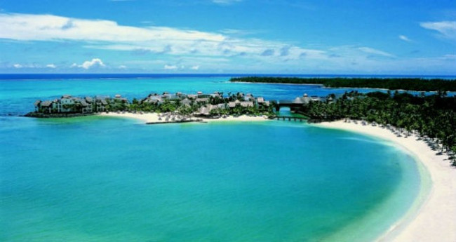 Đảo Bali nằm ở phía đông Indonesia là một trong những đảo có mật độ dân số cao nhất thế giới. Indonesia là quốc gia có dân số đông thứ tư thế giới.  Đảo Bali nằm ở phía đông Indonesia là một trong những đảo có mật độ dân số cao nhất thế giới. Indonesia là quốc gia có dân số đông thứ tư thế giới.