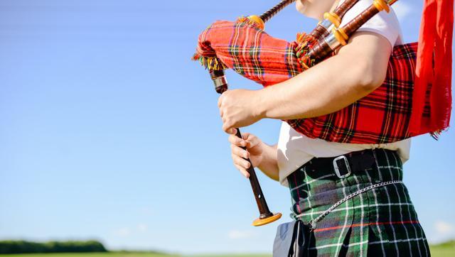 Người chơi các nhạc cụ kèn thổi có nguy cơ mắc viêm phổi mãn tính càng cao, thậm chí có thể tử vong