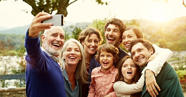 Gia đình hạnh phúc