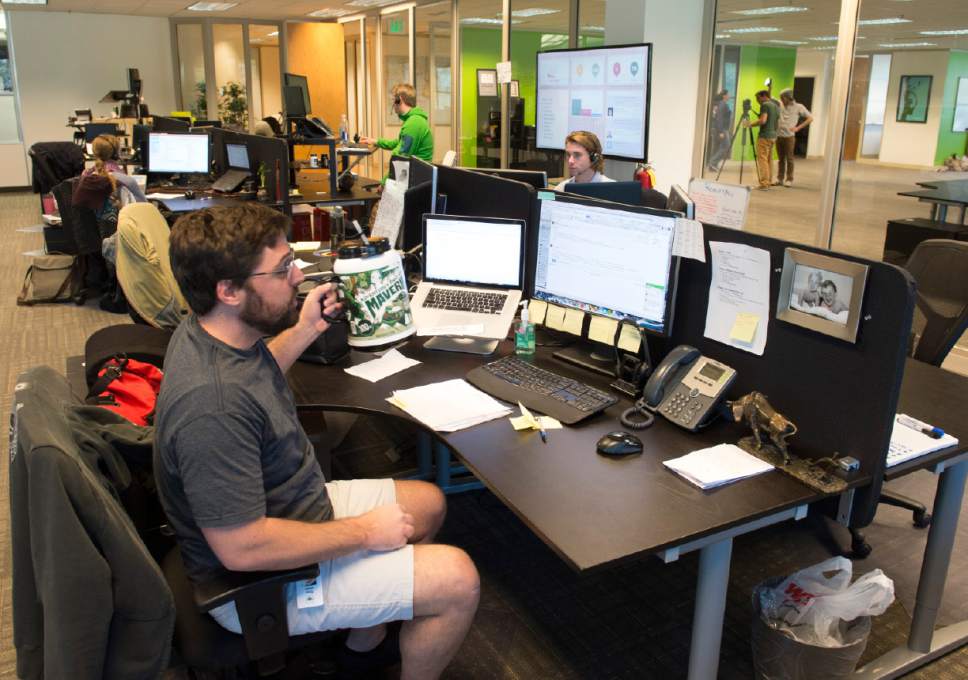 Môi trường làm việc Môi trường làm việc