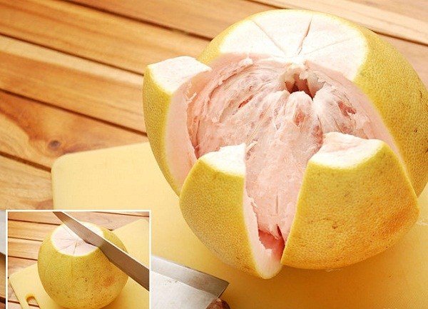 Rạch vỏ bưởi thành hình múi cau Rạch vỏ bưởi thành hình múi cau