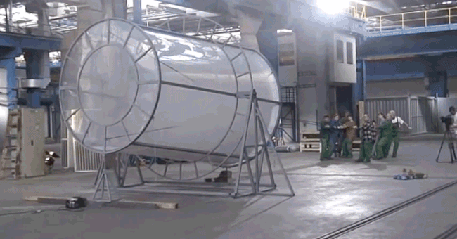 Khẩu súng cannon khí nén khổng lồ 