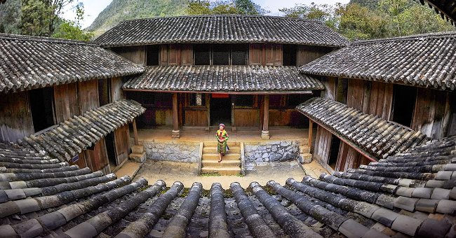 Dinh thự vua Mèo Dinh thự vua Mèo