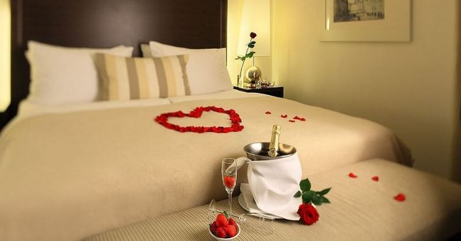 Mua sắm đồ cưới