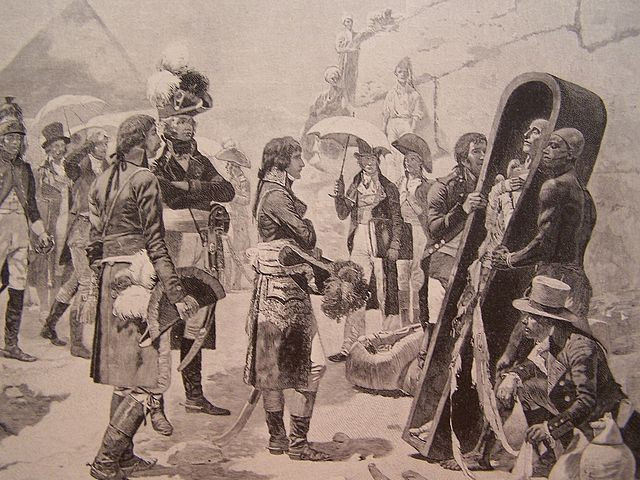 Người Ai Cập cổ đại tin vào thế giới bên kia, tin rằng linh hồn tồn tại vĩnh viễn và cơ thể phải bảo quản nguyên vẹn thì linh hồn mới toàn vẹn được.