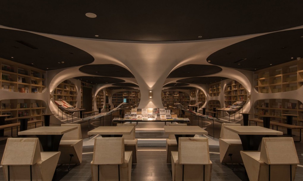 Sở dĩ, nhà thiết kế chọn ý tưởng này vì cho rằng, nước là cái nôi của vạn vật, là cái nôi của nền văn minh, văn hóa lâu đời của Dương Châu, Trung Quốc.  Sở dĩ, nhà thiết kế chọn ý tưởng này vì cho rằng, nước là cái nôi của vạn vật, là cái nôi của nền văn minh, văn hóa lâu đời của Dương Châu, Trung Quốc.