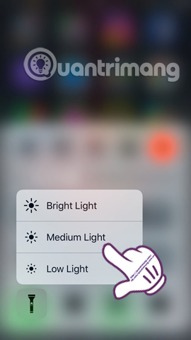 Hướng dẫn điều chỉnh đèn pin trên Control Center iOS 10
