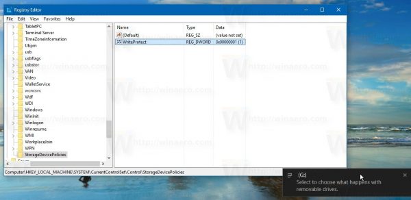 Kích hoạt chế độ "Write Protection" của USB trên Windows 10