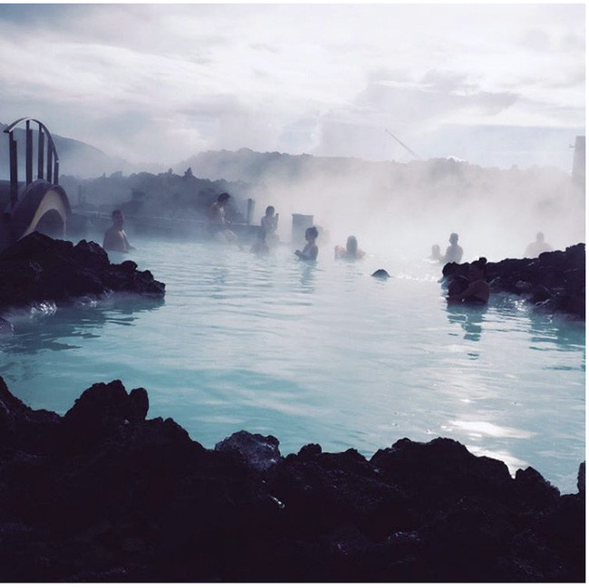 Cũng là đi tắm trên hồ nước Blue Lagoon  Cũng là đi tắm trên hồ nước Blue Lagoon