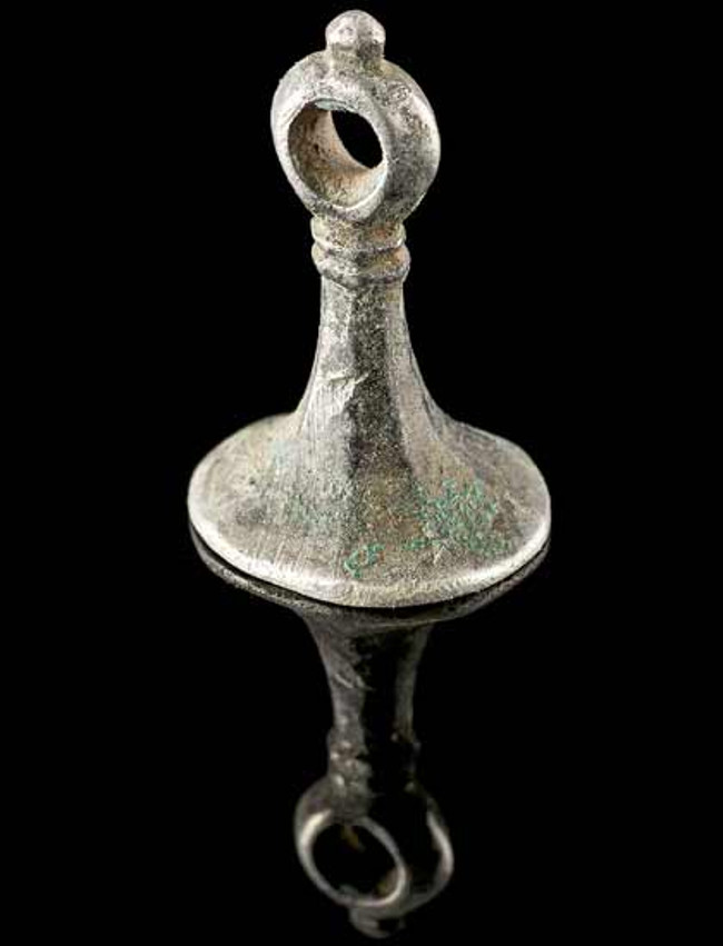 Một con dấu bạc ma trận thời trung cổ Một con dấu bạc ma trận thời trung cổ