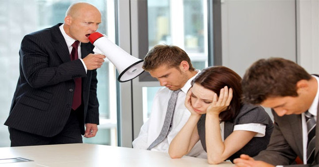 Có đội ngũ nhân viên lười biếng và thiếu trình độ Có đội ngũ nhân viên lười biếng và thiếu trình độ