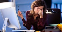 Cách ngăn ngừa tình trạng nhức mỏi mắt khi làm việc trước máy tính