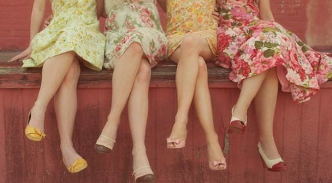 Tư thế ngồi này có thể dẫn đến việc mất cân bằng xương chậu