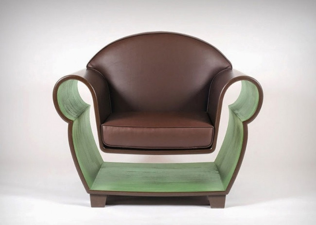 Một chiếc ghế rỗng