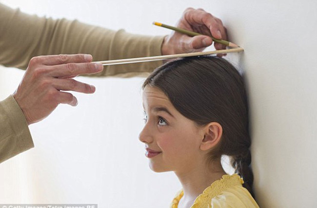 Cách đo chiều cao bé gái  Cách đo chiều cao bé gái