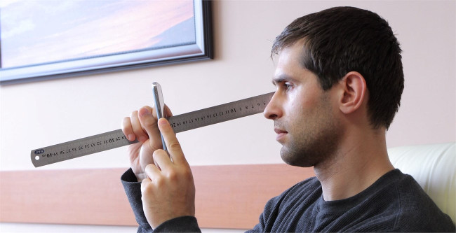 Với độ phân giải 1.080p, người dùng bình thường bắt đầu thấy điểm ảnh ở khoảng cách 19,8 cm trên điện thoại 5 inch