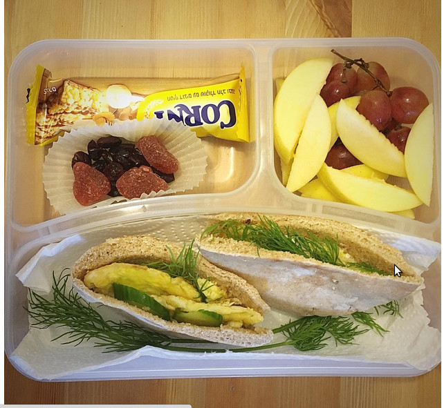 Học sinh trên khắp thế giới ăn gì vào bữa trưa tại trường? Học sinh trên khắp thế giới ăn gì vào bữa trưa tại trường?