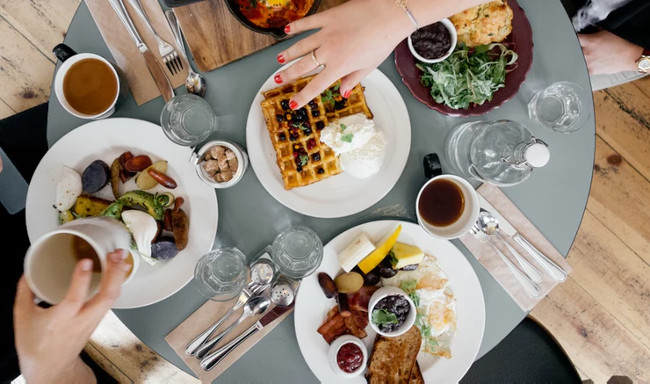 Sẽ ăn quá nhiều sau khi bỏ bữa Sẽ ăn quá nhiều sau khi bỏ bữa