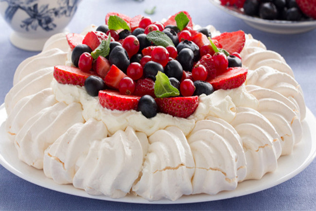 Pavlova - món ăn giáng sinh truyền thống của Australia