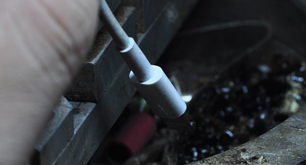 Cách khôi phục những sợi cáp sạc iPhone bị hỏng