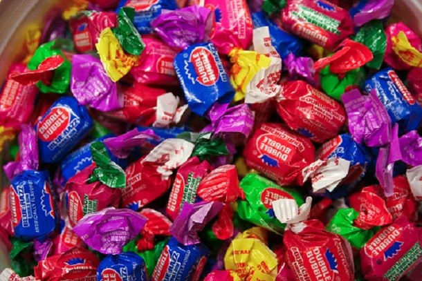 Phải mất 7 năm kẹo cao su trong dạ dày mới có thể tiêu hóa được 