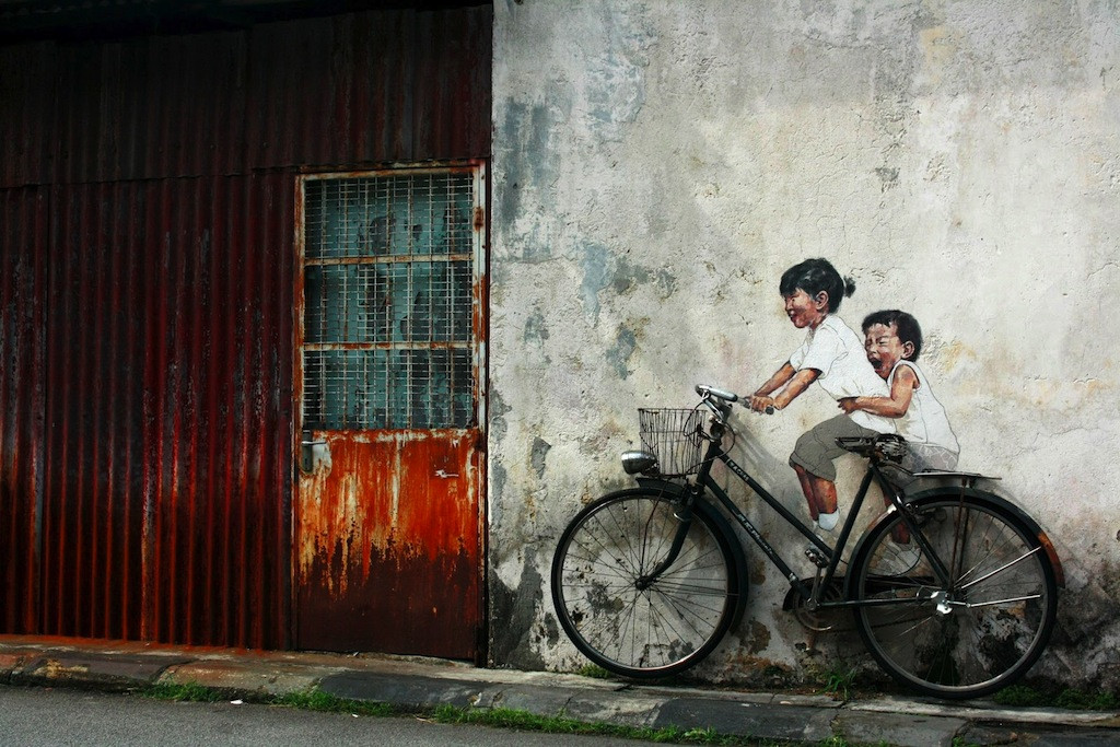 Tuổi thơ dữ dội trên chiếc xe đạp ở Malaysia