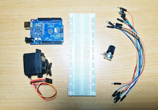 Tự chế bộ vô lăng chơi Asphalt 8 bằng vỏ hộp bánh bích quy cực chất, Drift như lái xe thật Tự chế bộ vô lăng chơi Asphalt 8 bằng vỏ hộp bánh bích quy cực chất, Drift như lái xe thật