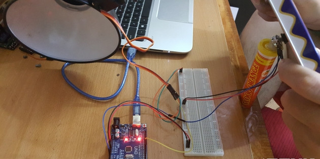 Hoàn thành vô lăng chơi game  Hoàn thành vô lăng chơi game