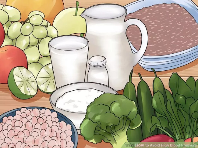 Kết hợp rau củ quả, ngũ cốc nguyên hạt và chế phẩm sữa ít béo vào chế độ ăn hàng ngày