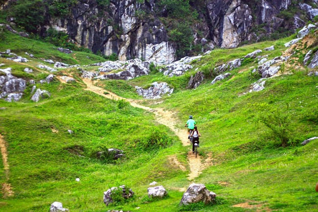 Núi Trầm - Chương Mỹ Núi Trầm - Chương Mỹ