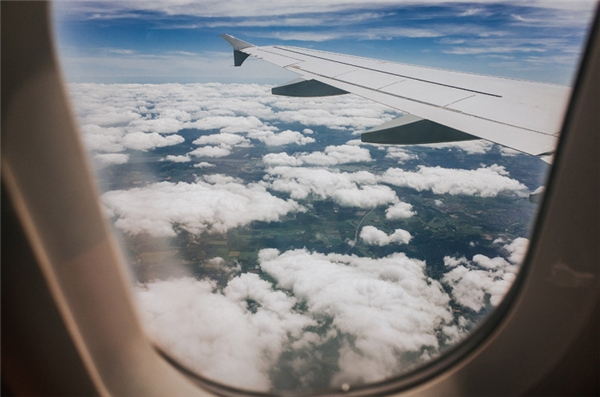 Cửa sổ máy bay   Cửa sổ máy bay