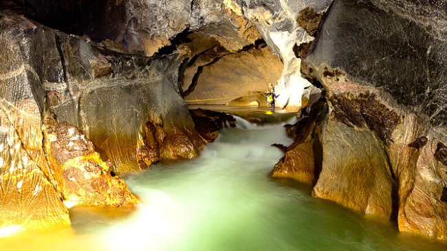 Quần thể Hang Sơn Đoòng