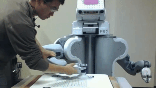 Robot 