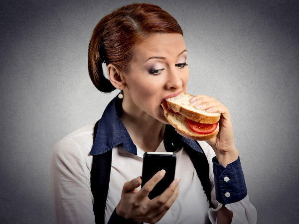 Nếu bữa trưa ăn muộn hơn các khung giờ lý tưởng, hãy chắc chắn rằng bữa trưa của bạn phải được kết thúc trước 4 giờ 