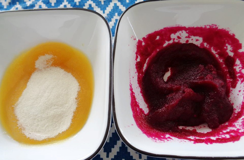 Hòa tan 30gr bột gelatin vào 150ml nước cam Hòa tan 30gr bột gelatin vào 150ml nước cam