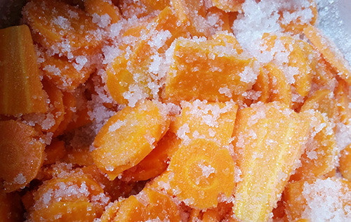 Cà rốt ướp đường 