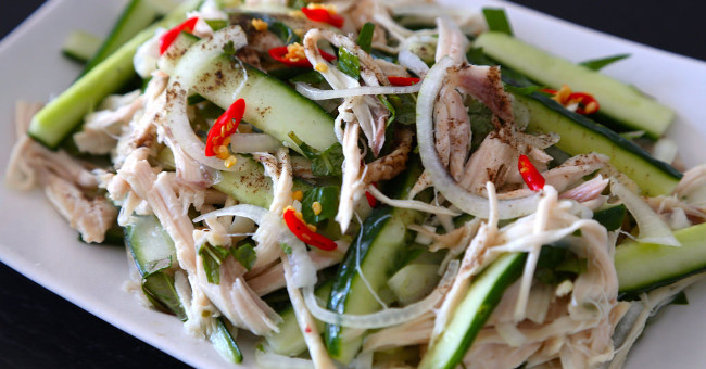 Nộm gà dưa chuột