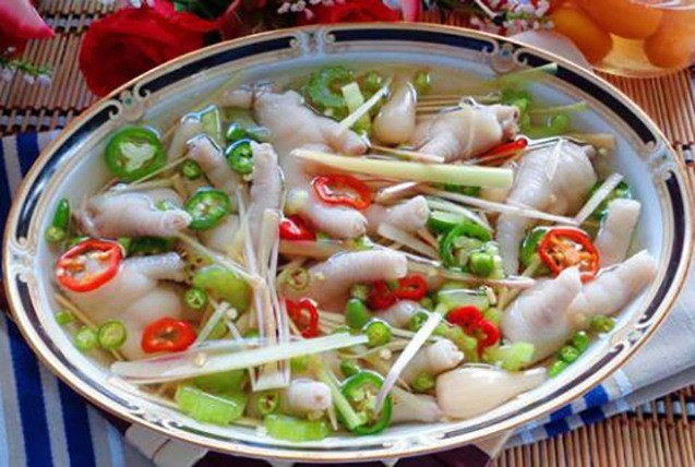 Chân gà ngâm dấm