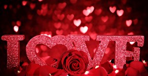 Những ảnh chúc valentine, lời chúc valentine lãng mạn, ngọt ngào, hay và ấn tượng nhất