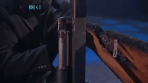 Hệ thống nâng được gắn với sàn nhà Hệ thống nâng được gắn với sàn nhà