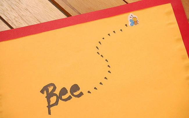 Trang trí thiệp bằng tên  Trang trí thiệp bằng tên