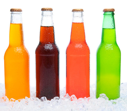 Cách chai nước thường được đóng hình trụ tròn thuận tiện cho người sử dụng 