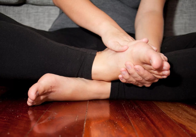 Sưng phù tay chân