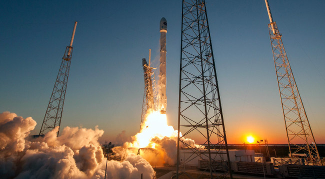 Tên lửa Falcon 9 của SapceX