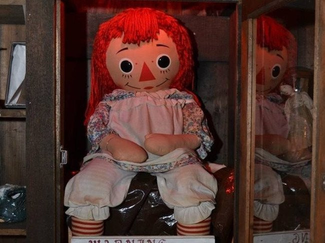 Búp bê Annabelle  Búp bê Annabelle